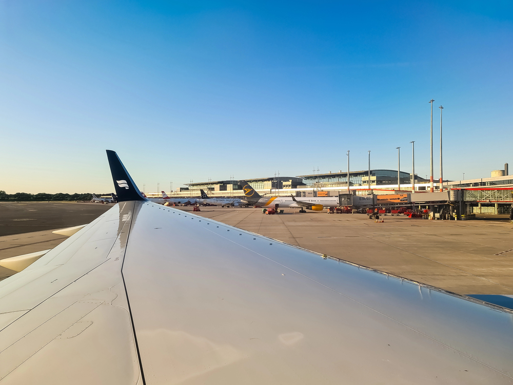 icelandair Keflavik airport 